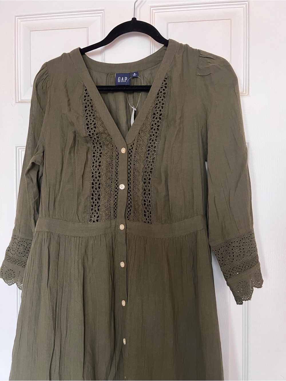 GAP Olive Lace-Trim Button-Front Maxi Dress - Picture 2 of 4
